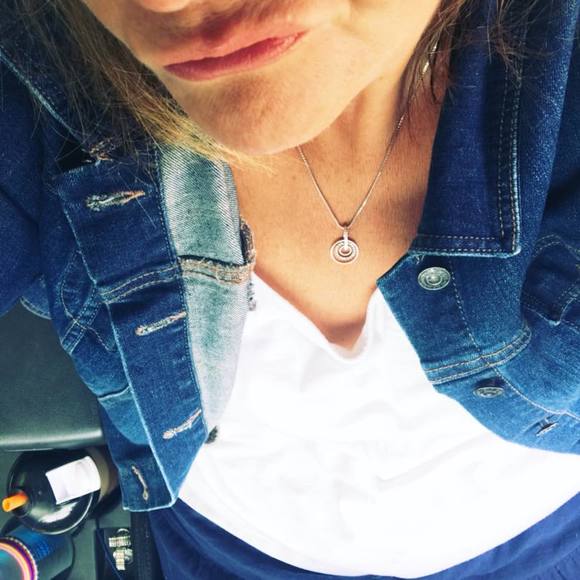 Meet your Posher, Jessica - Picture 1 of 1